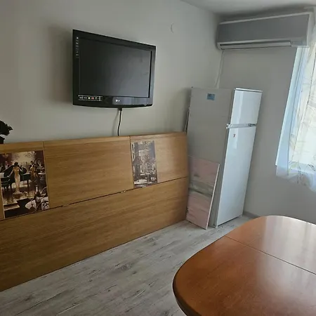 гарсониера за гости на град бургас. 아파트 *
